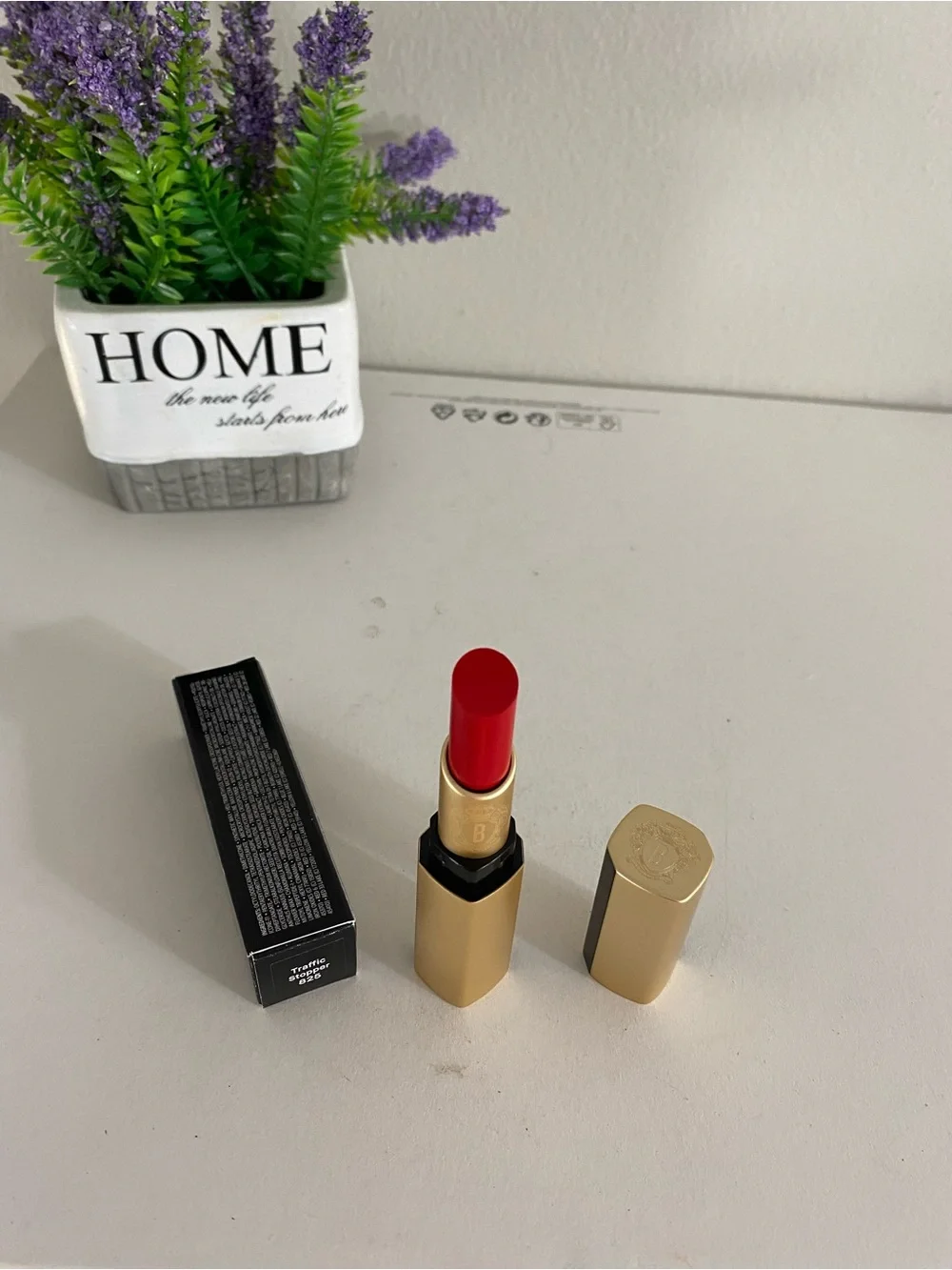 825 Traffic Stopper ~Bobbi Brown Luxe Matte Lipstick, Full Size, 0.12 OZ / 3.5g